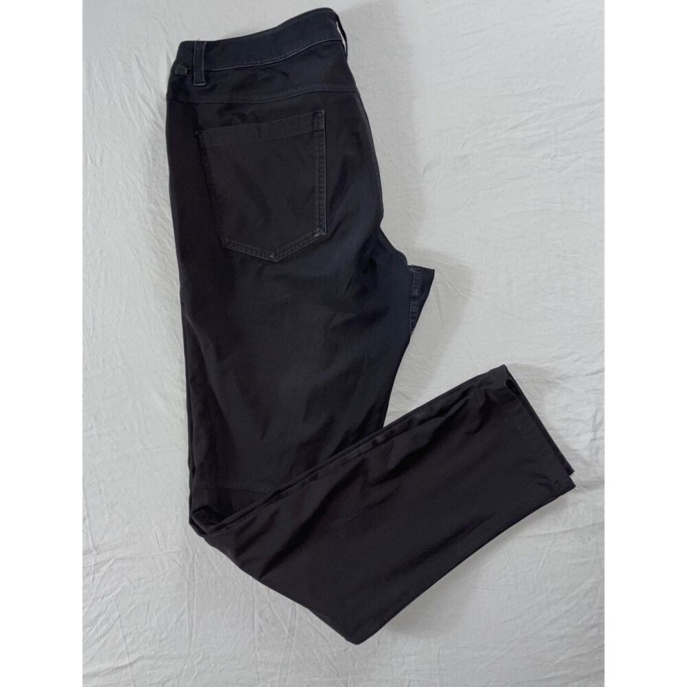 Lululemon 5-Pocket Jean Style ABC Tech Pants. Men's, 33X32. Broken In, Read. - Picture 2 of 8